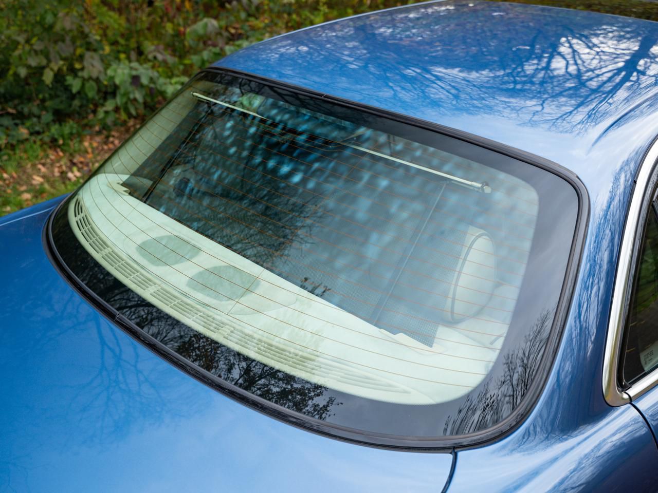 Jaguar XJ achterruit detail